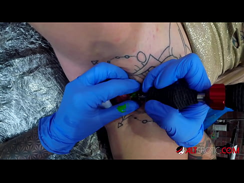❤️ Sully Savage oo aad u tattooed ayaa Kintirkeeda ku sawirtay tattoo ❌  %so.mailkassa.ru ❌❤